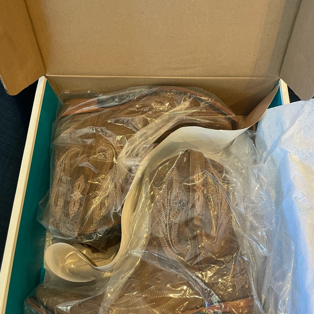 LANE -New in Box, “Lexington Bootie” Brown Western Ankle Boots-Size 8.5 - Picture 10 of 13